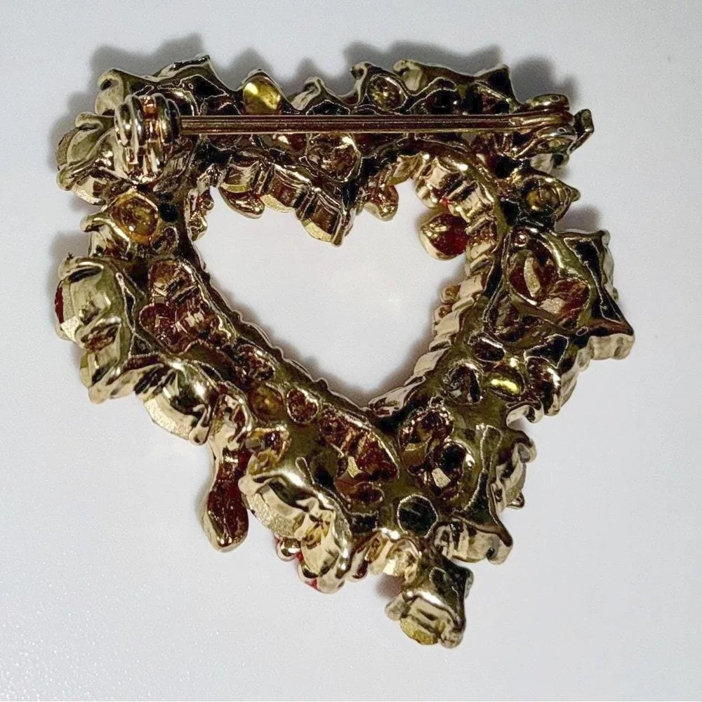 Vintage Red Rhinestone Floral Heart Brooch Gold Tone Flower‎ Valentine Pin